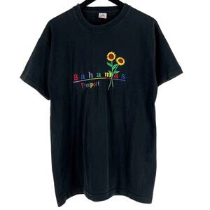 90s Bahamas embroidered tshirt 1990s vintage